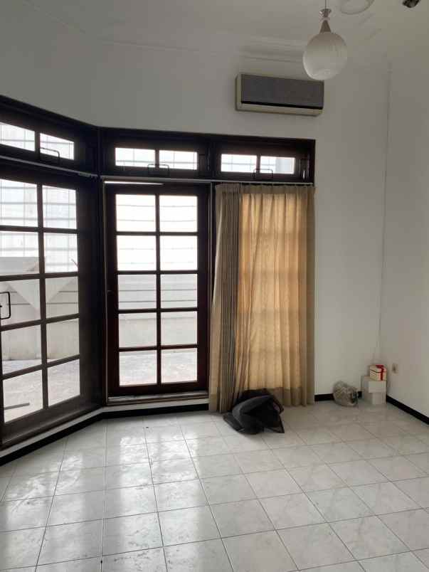 dijual rumah kertajaya indah