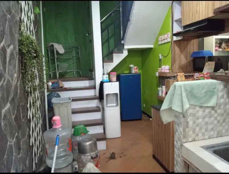 dijual rumah ketileng