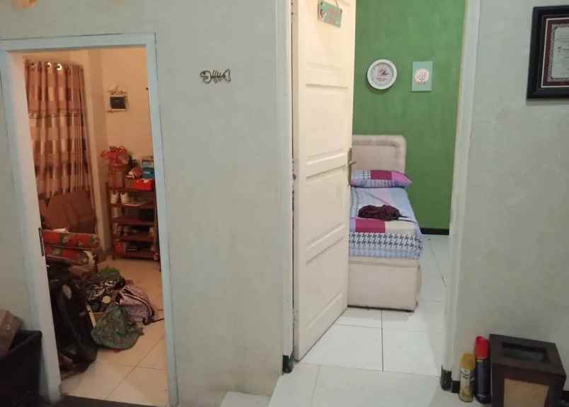 dijual rumah ketileng