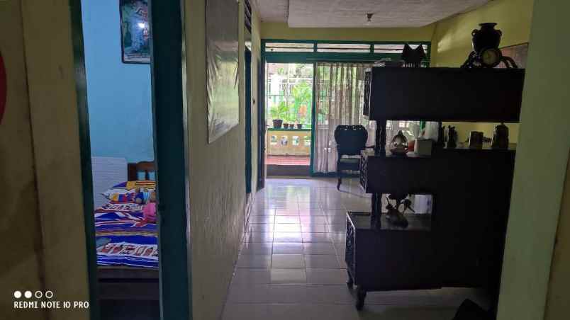 dijual rumah ketintang