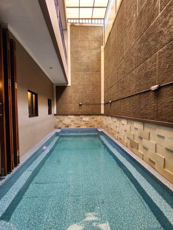 dijual rumah komplek bintaro jaya