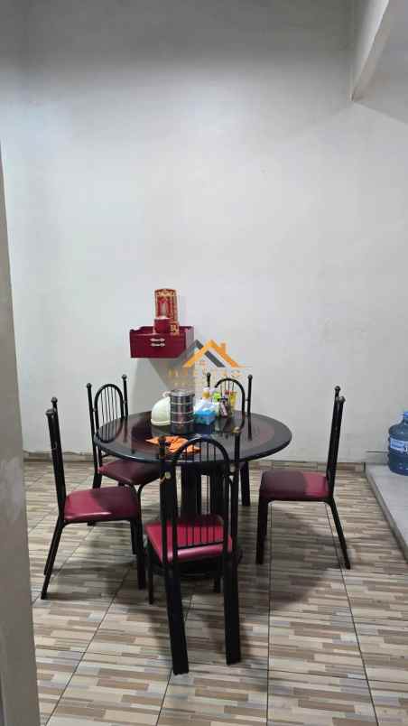 dijual rumah komplek citraland gama