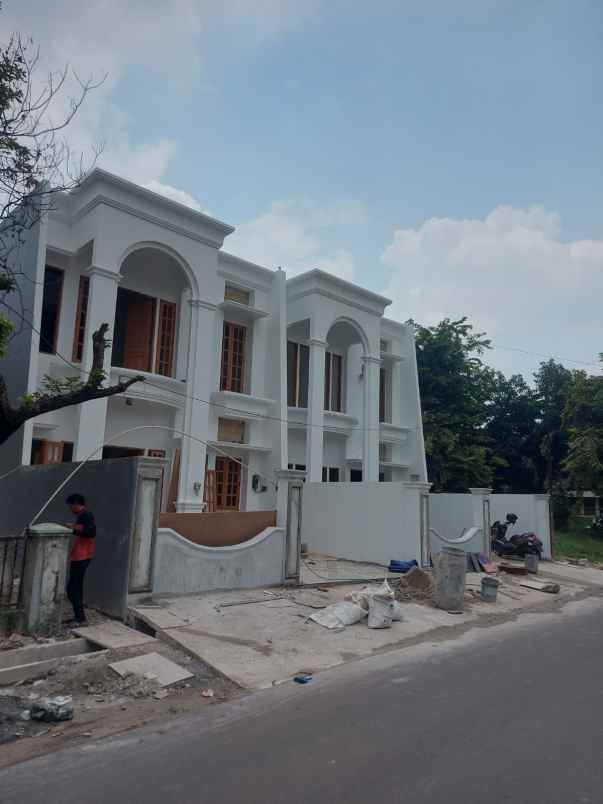 dijual rumah komplek ikip duren sawit