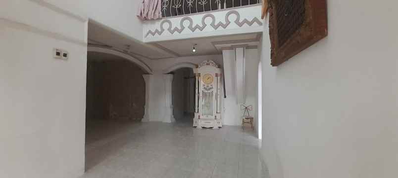 dijual rumah komplek kembang larangan