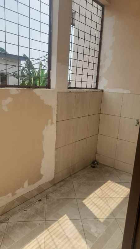 dijual rumah komsen jatiasih