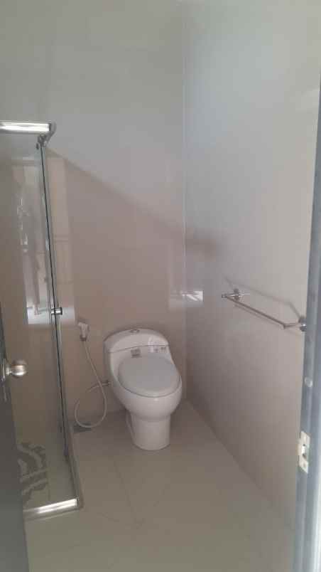 dijual rumah komsen jatiasih