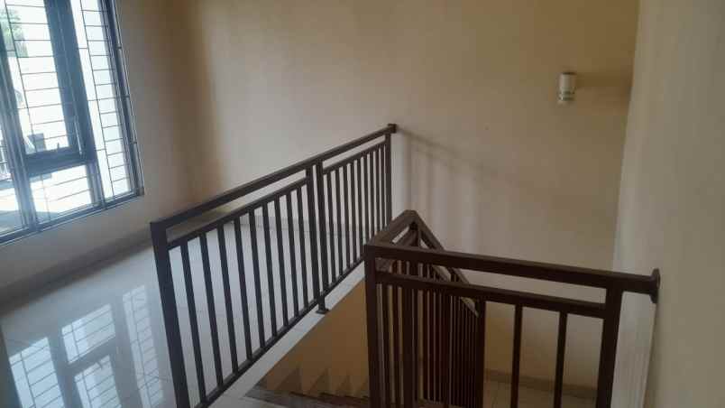 dijual rumah komsen jatiasih