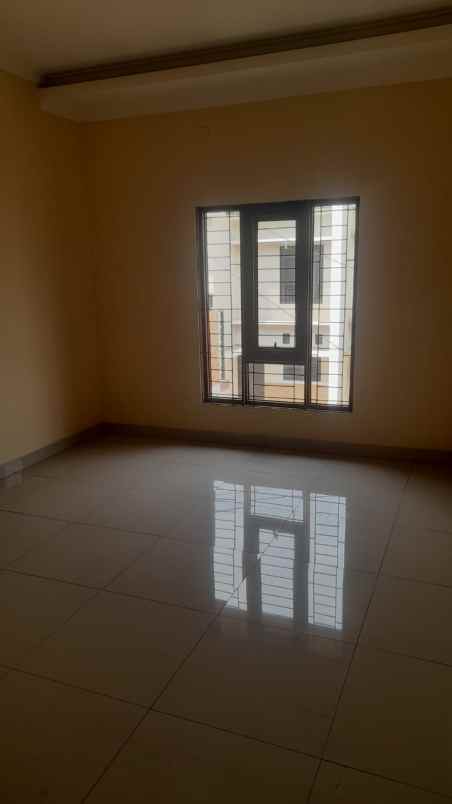 dijual rumah komsen jatiasih