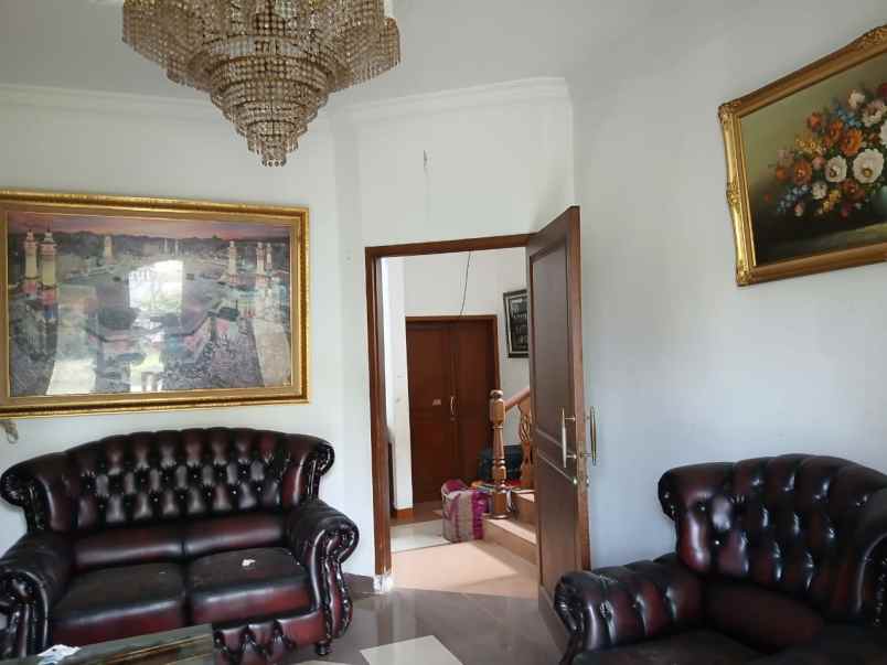 dijual rumah kramat jati