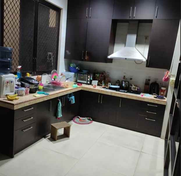 dijual rumah kupang indah