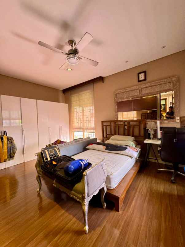 dijual rumah lebak bulus 1