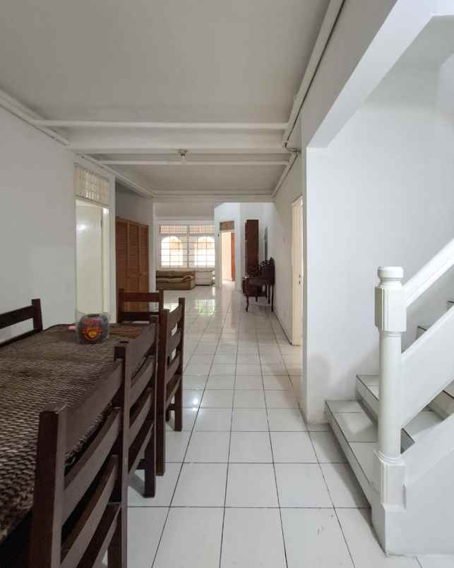 dijual rumah lebak bulus jaksel