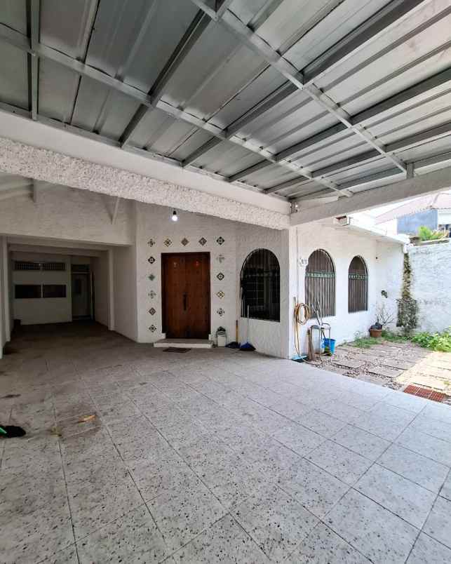 dijual rumah lebak bulus jaksel