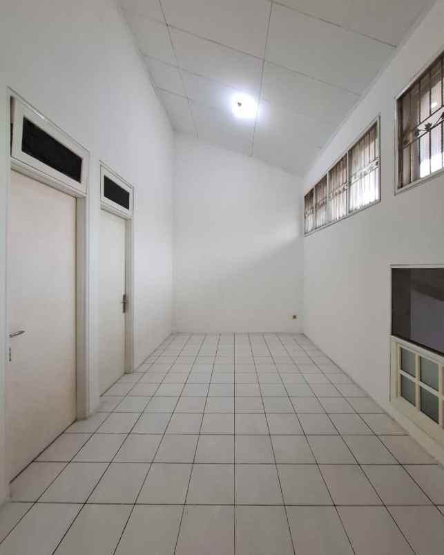 dijual rumah lebak bulus jaksel