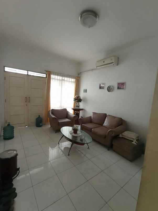 dijual rumah lippo karawaci tangerang