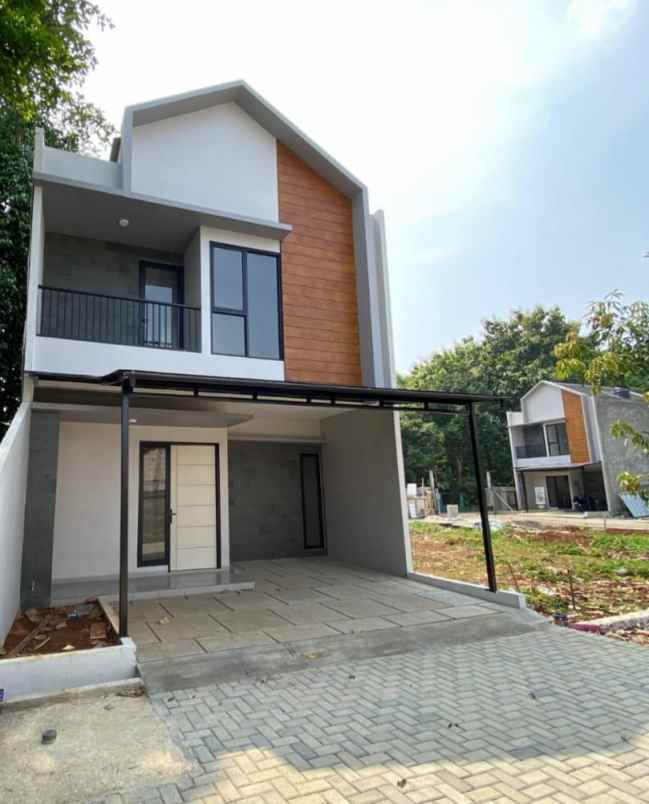 dijual rumah lokasi 1km dari pintu tol jati asih