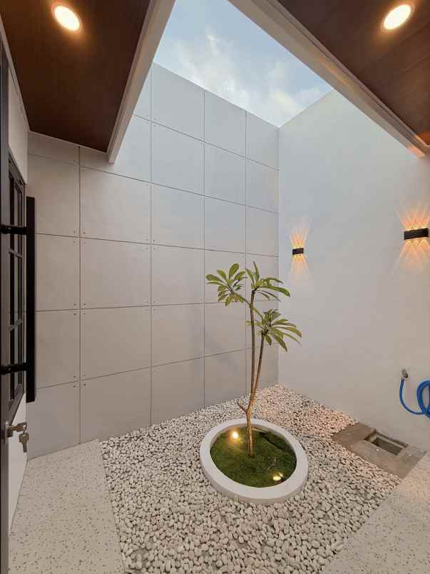 dijual rumah lokasi perumahan spi sukun kota malang