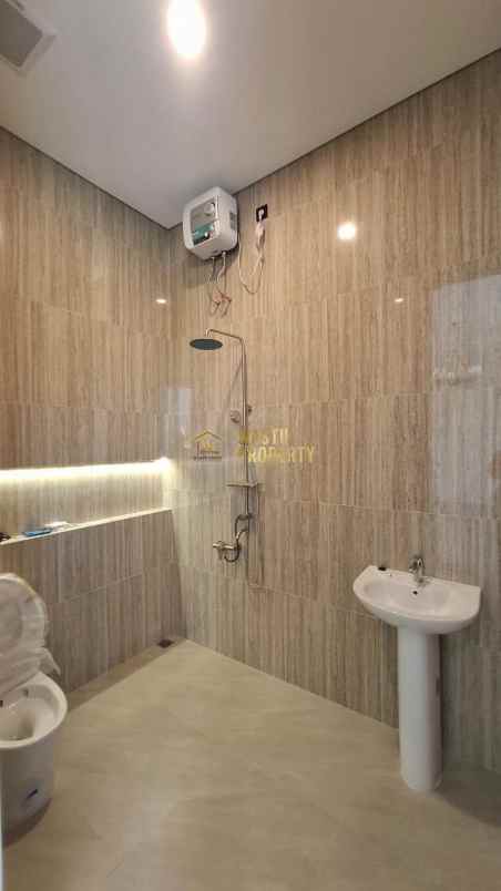 dijual rumah maguwoharjo