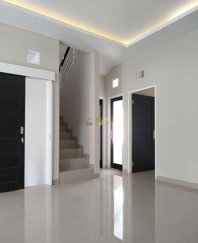 dijual rumah maguwoharjo depok sleman