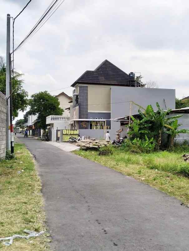 dijual rumah maguwoharjo depok sleman