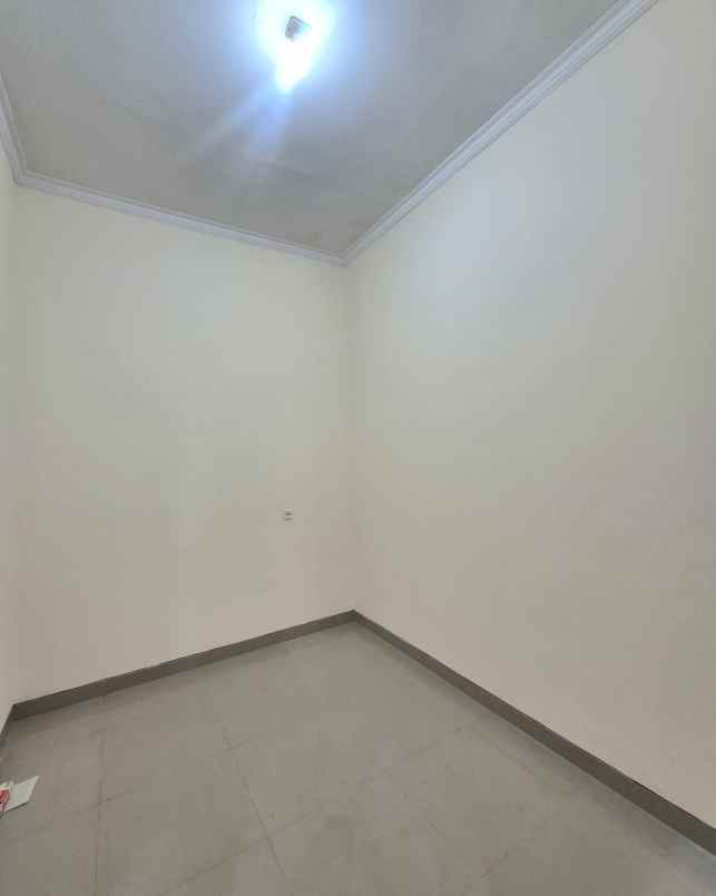 dijual rumah medayu utara