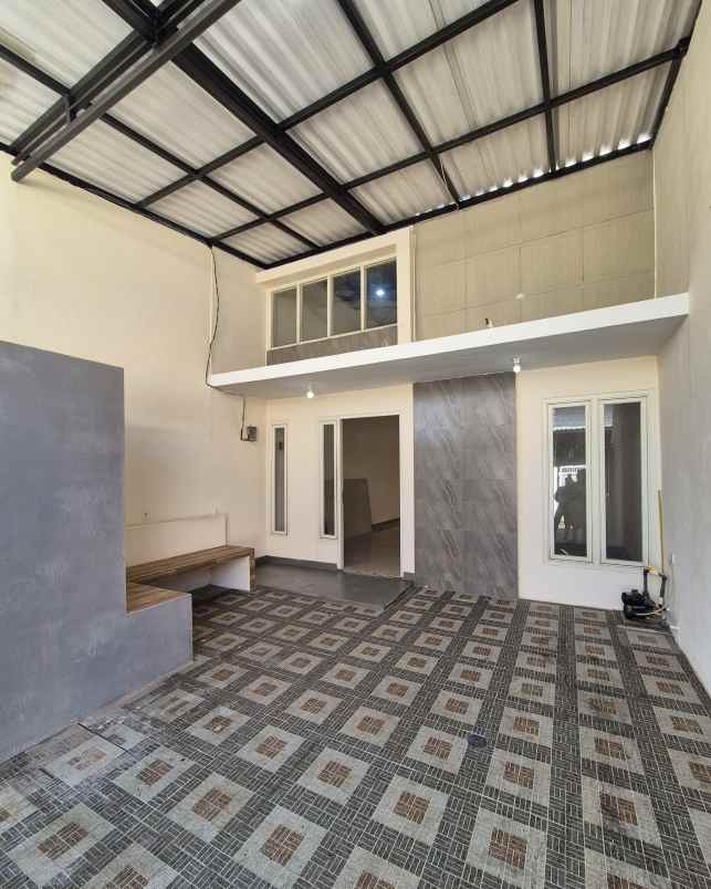 dijual rumah medayu utara