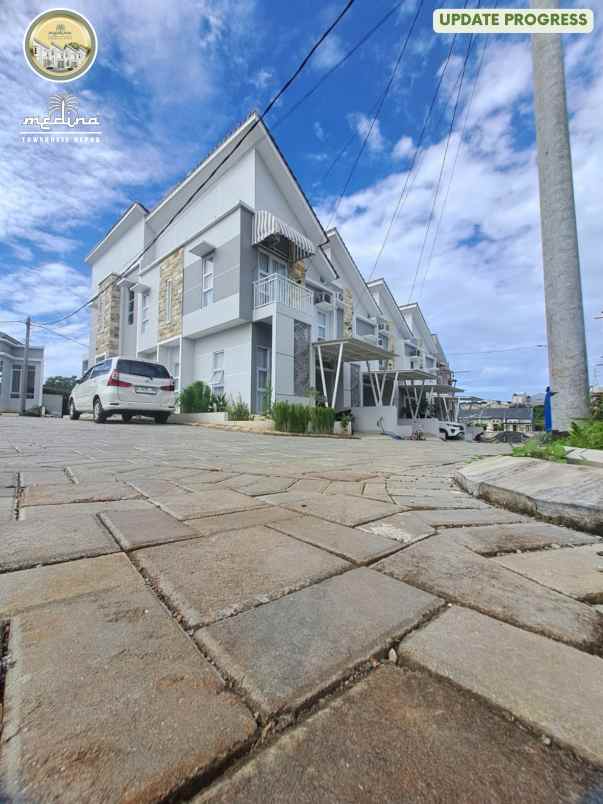 dijual rumah medina townhouse depok jl
