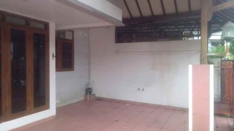 dijual rumah metland menteng cakung