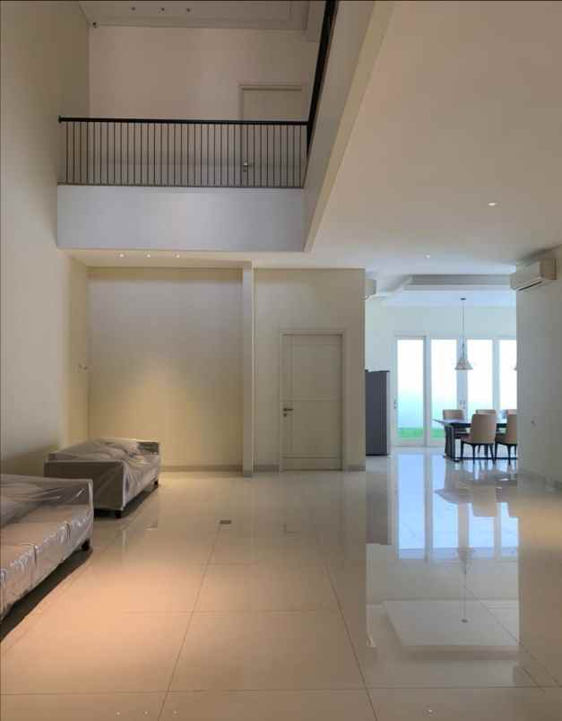 dijual rumah mewah daerah jemursari timur surabaya