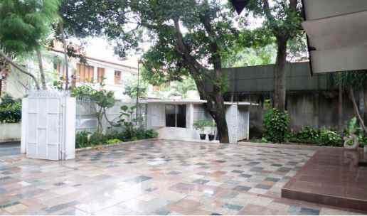 dijual rumah mewah jl benda kemang cilandak timur