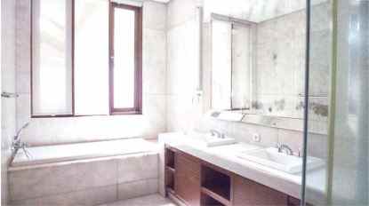 dijual rumah mewah jl benda kemang cilandak timur