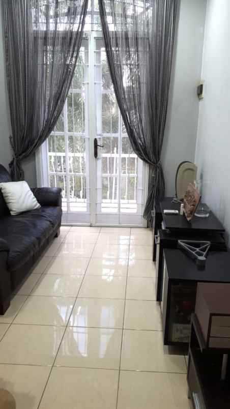 dijual rumah mitra gading villa kelapa