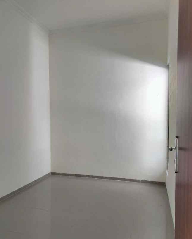 dijual rumah ngemplak