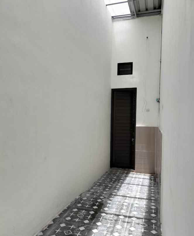 dijual rumah ngemplak