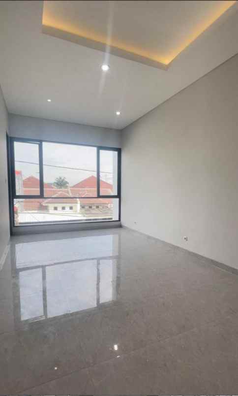 dijual rumah nirwana