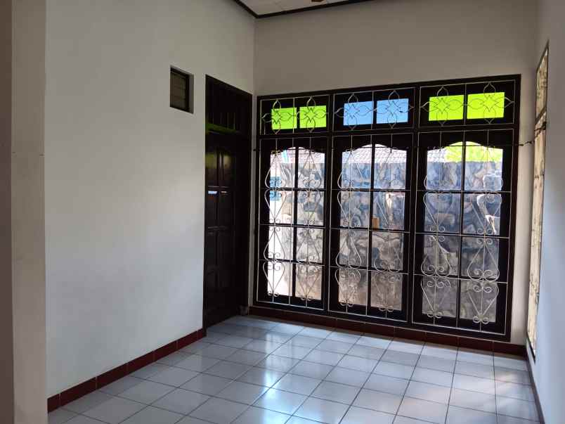 dijual rumah nyaman
