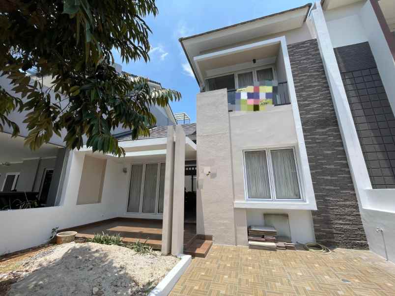 dijual rumah nyaman di bukit golf cibubur