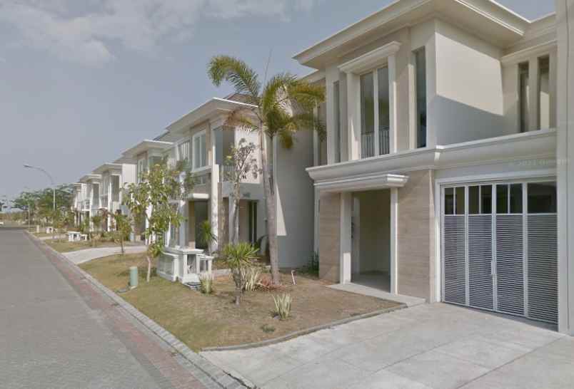 dijual rumah pakuwon city long beach