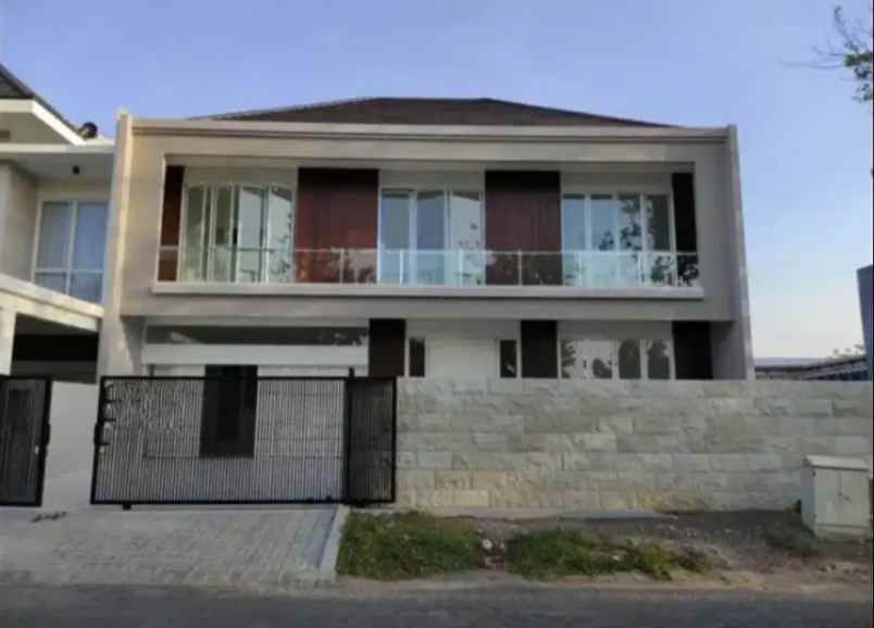 dijual rumah pakuwon indah imperial golf