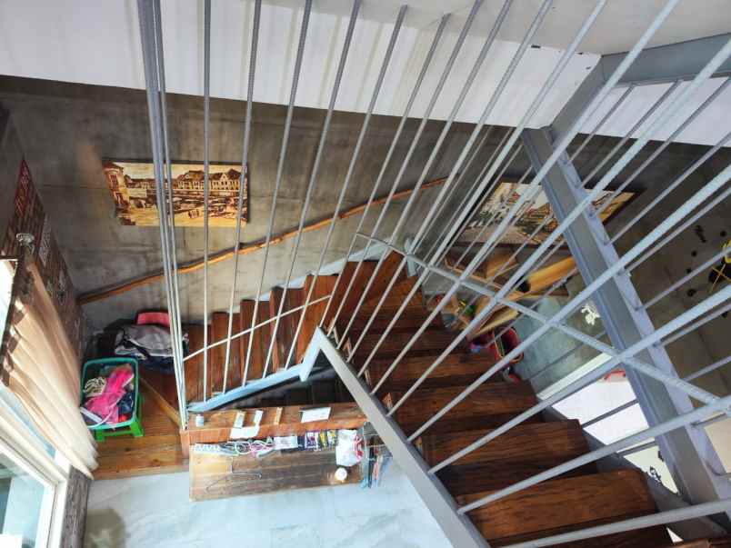 dijual rumah palm spring regency