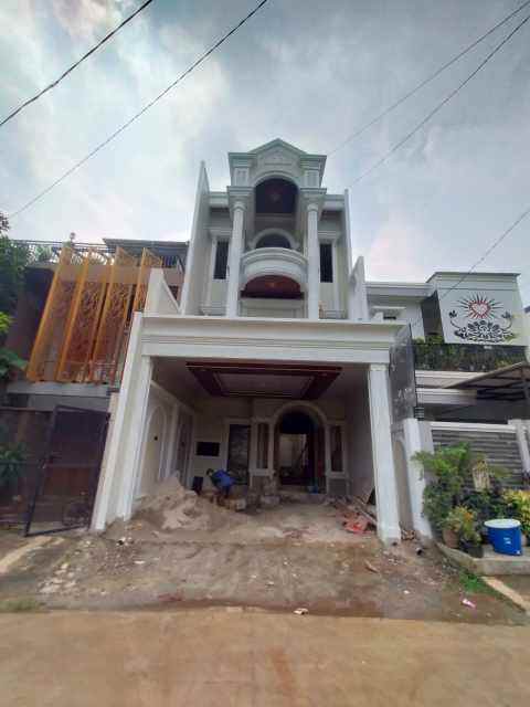 dijual rumah pancoran mas depok