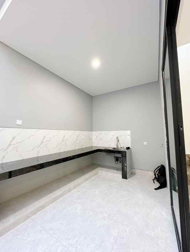 dijual rumah panjang jiwo