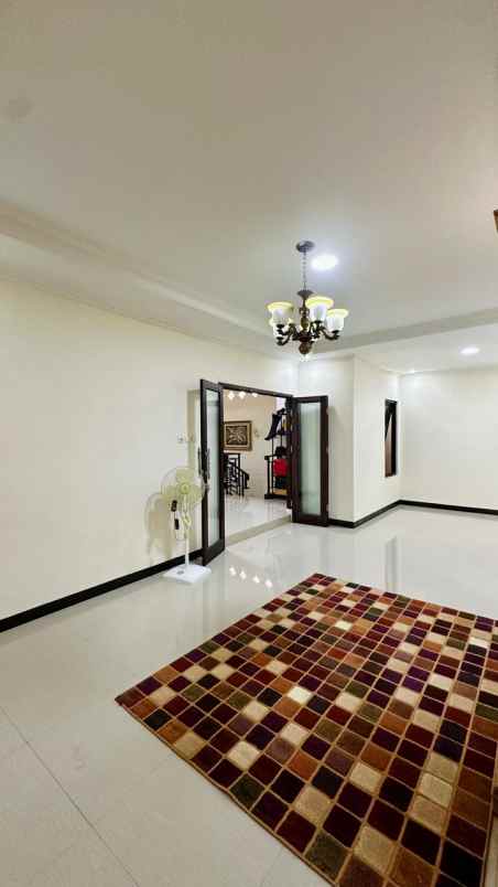 dijual rumah pegadegan pancoran jakarta