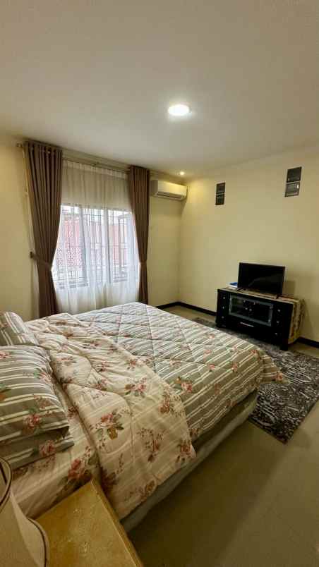 dijual rumah pegadegan pancoran jakarta
