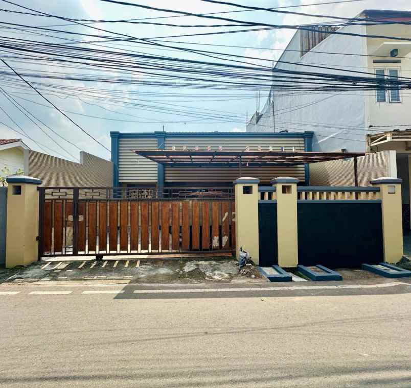 dijual rumah pegadegan pancoran jakarta