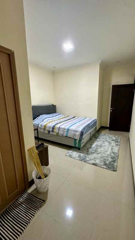 dijual rumah pegadegan pancoran jakarta