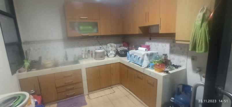 dijual rumah pegangsaan dua