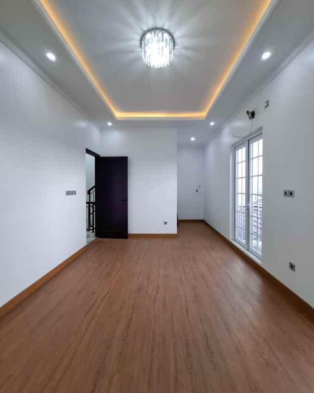 dijual rumah pejaten jakarta selatan