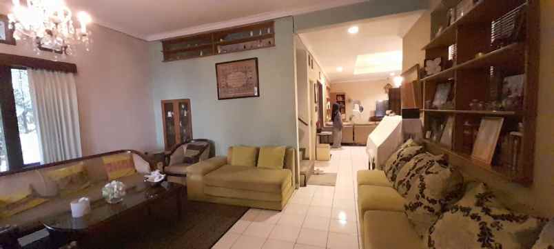 dijual rumah permata hijau kebayoran