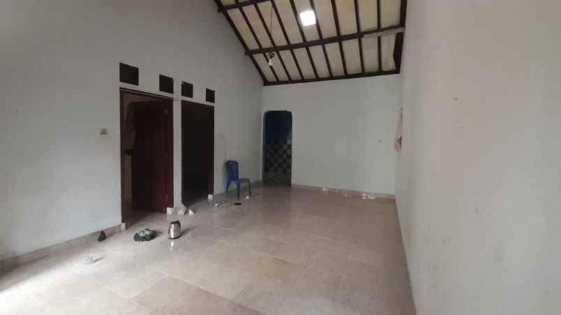 dijual rumah perum puri bojong lestari